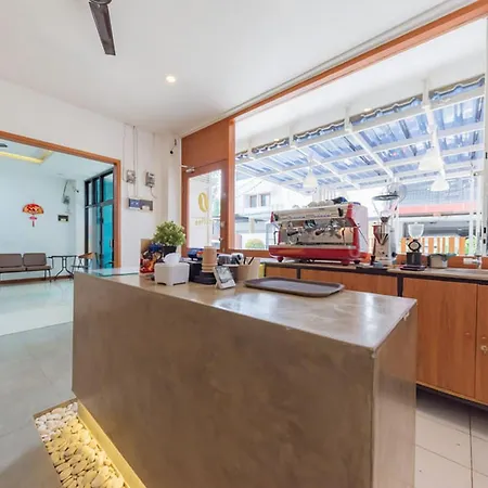 Sans Hotel Suryakencana Bogor-3